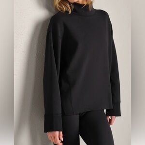 Rhône Women's DreamGlow Mock Neck Pullover | black | size: L